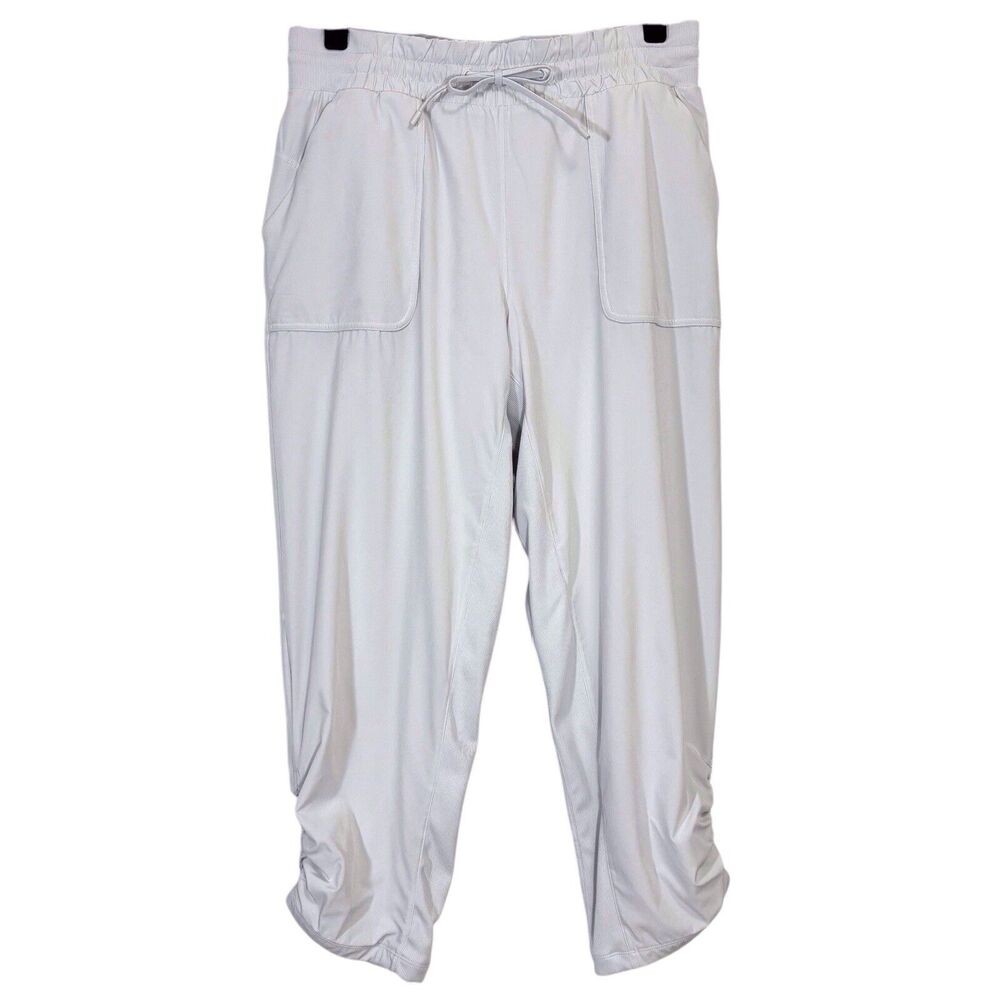 Lululemon Beyond the Studio Lined Crop Pants Womens 10 Vapor Stretch Athleisure